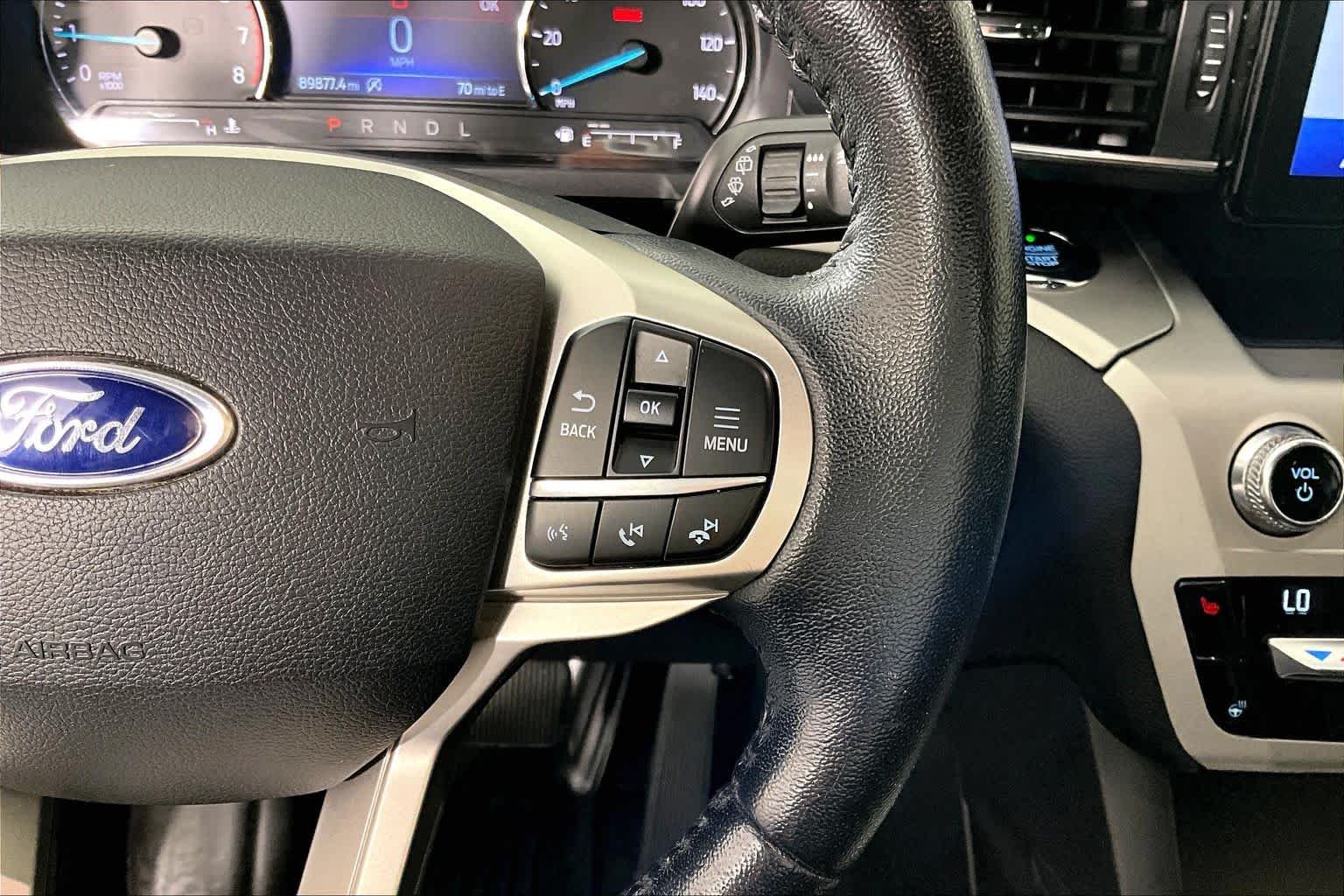 Used 2021 Infinite Blue Metallic Tinted Clearcoat Ford XLT image 23