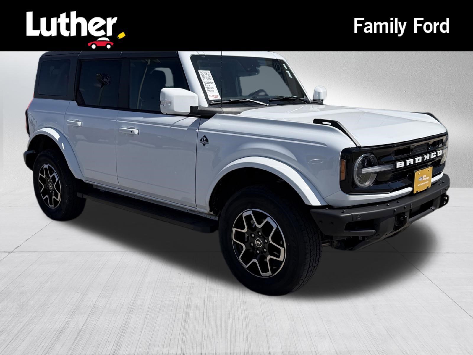 2023 Ford Bronco Outer Banks 4x4's photo