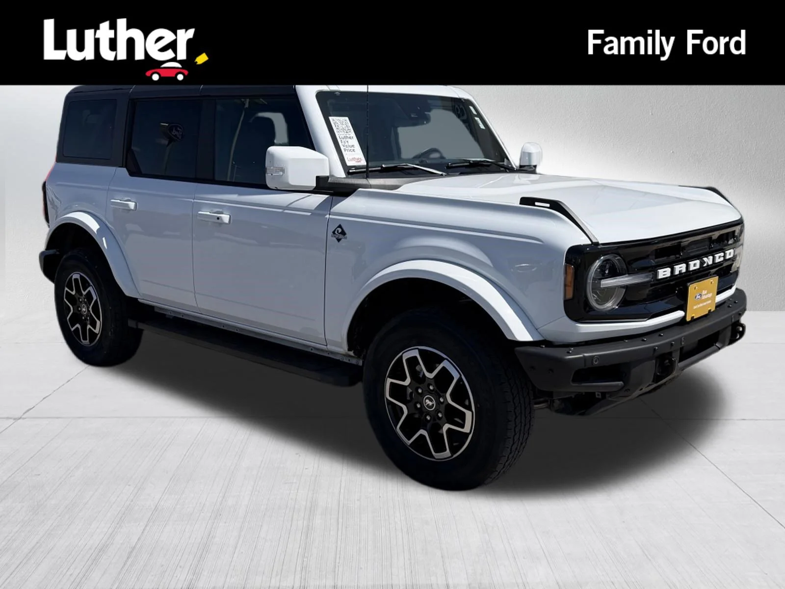 2023 Ford Bronco Outer Banks 4x4's photo