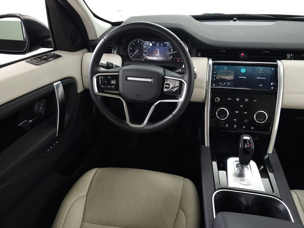 Used 2022 Black Land Rover S image 19
