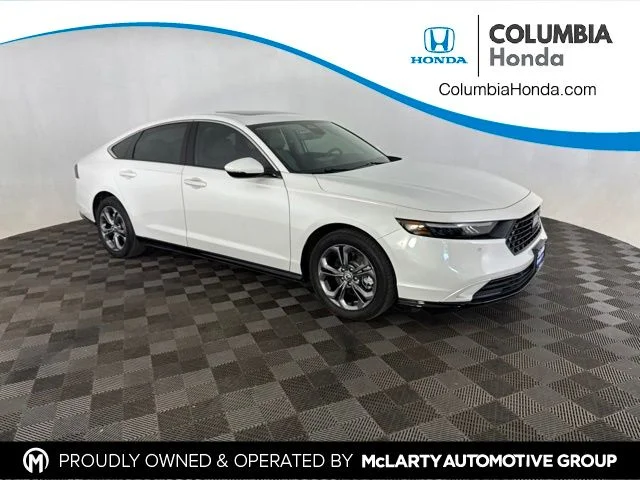 Used 2025 White Honda EX-L image 1