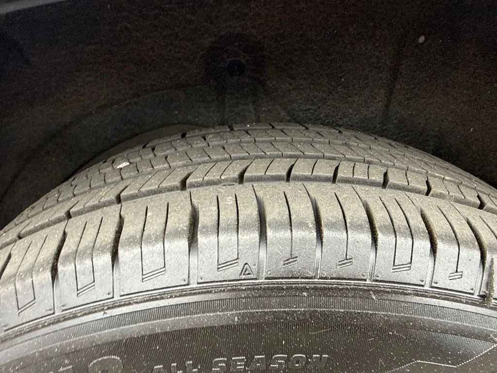 Used 2018 Gray Nissan SV image 34