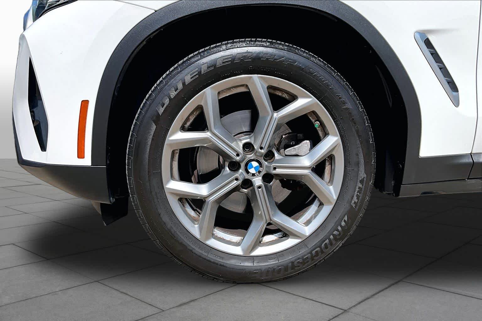 Used 2022 Alpine White BMW xDrive30i image 11