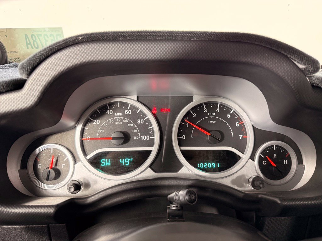 Used 2007 Green Jeep Sahara image 4