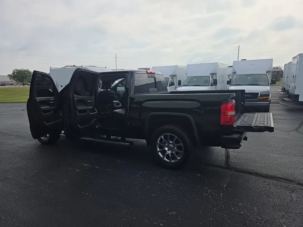 Used 2015 ONYX BLACK GMC Denali image 21