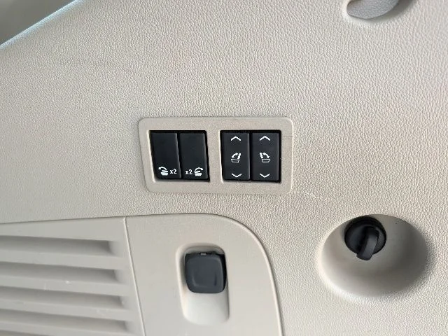 Used 2018 White GMC Denali image 16