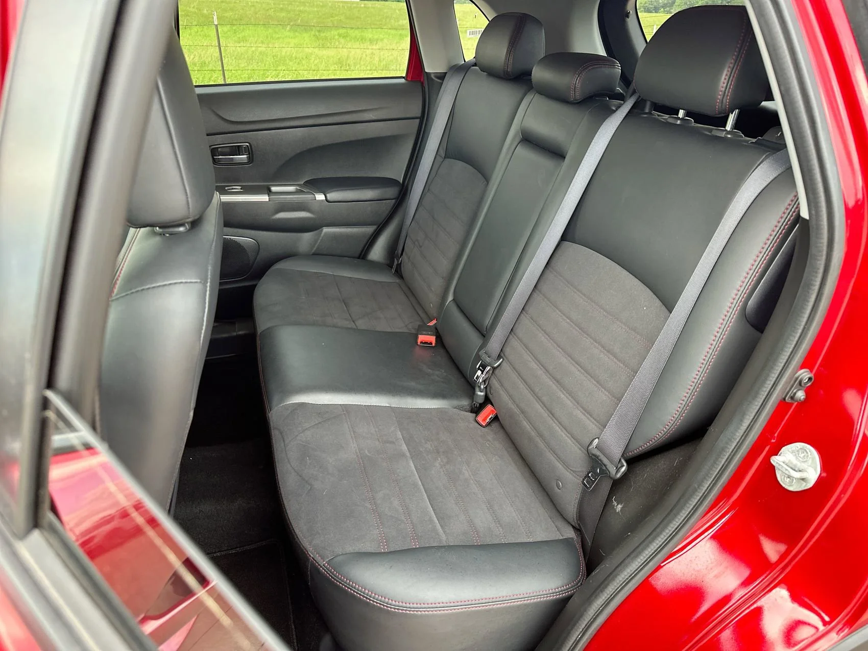 Used 2024 Red Mitsubishi 2.0 SE image 22