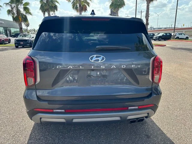 Used 2025 Gray Hyundai SEL Premium image 5