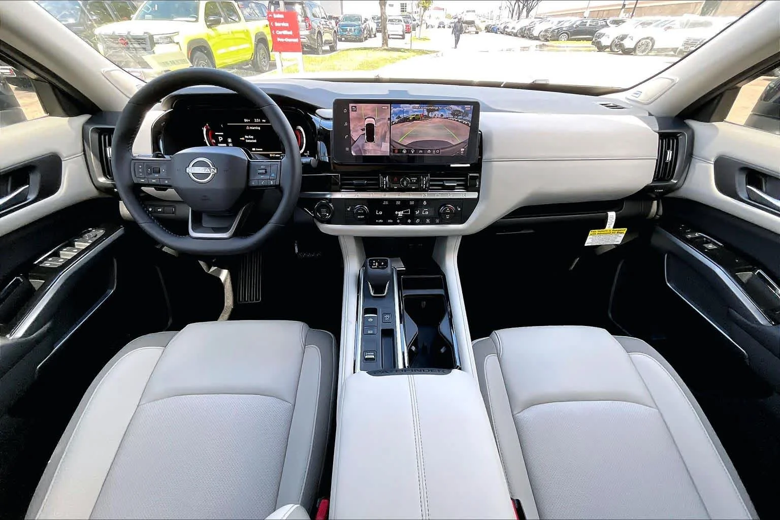 New 2026 Everest White Pearl TriCoat Nissan SL image 5
