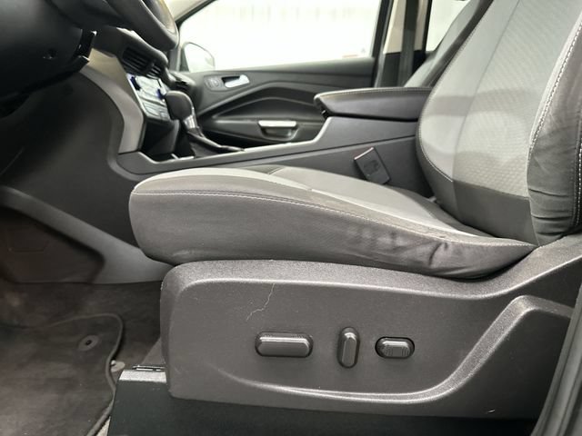 Used 2017 White Ford SE image 17