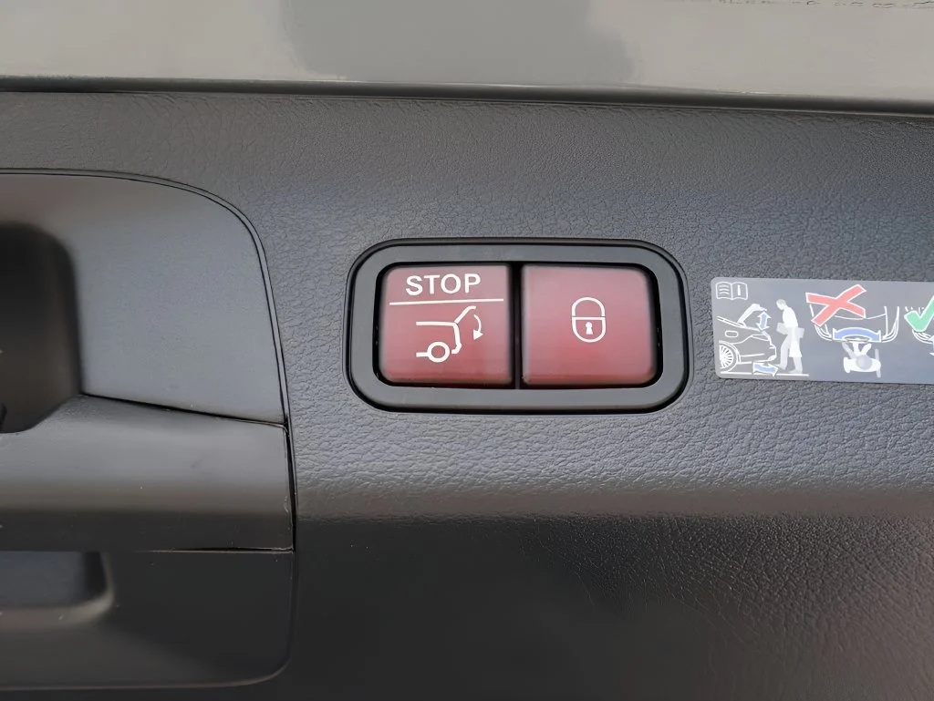 New 2026 Selenite Grey Metallic Mercedes-Benz GLS 450 image 58