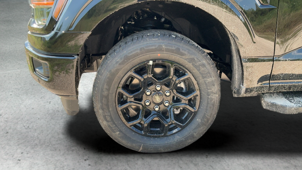 New 2026 Black Ford XLT image 26