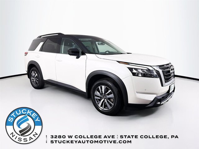2024 Nissan Pathfinder SL