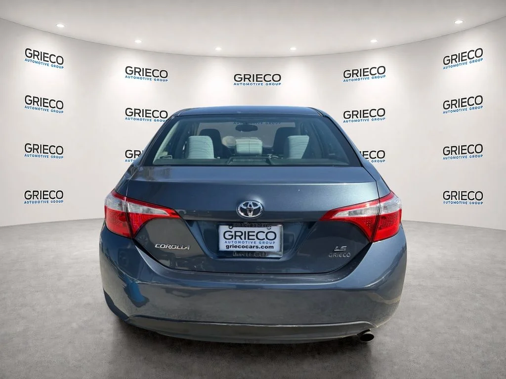 Used 2015 Gray Toyota LE image 6