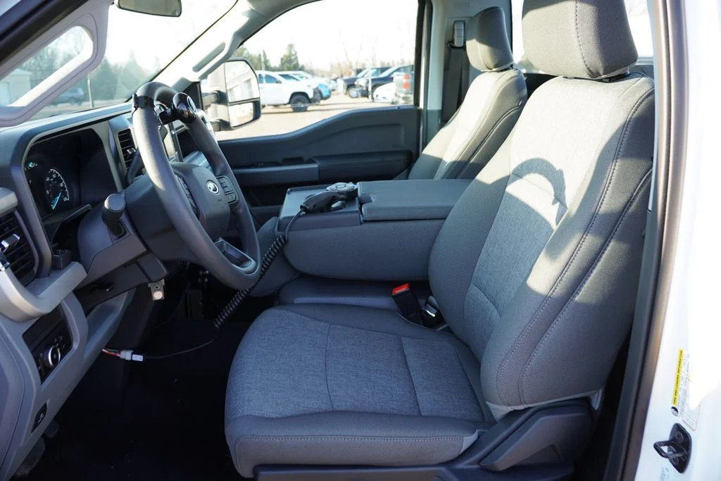 2025 Ford F-350 Super Duty XL - Photo 15