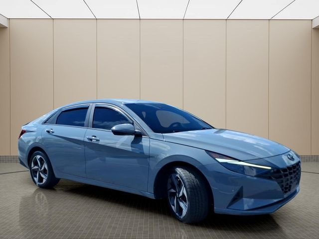Used 2023 Gray Hyundai SEL image 5