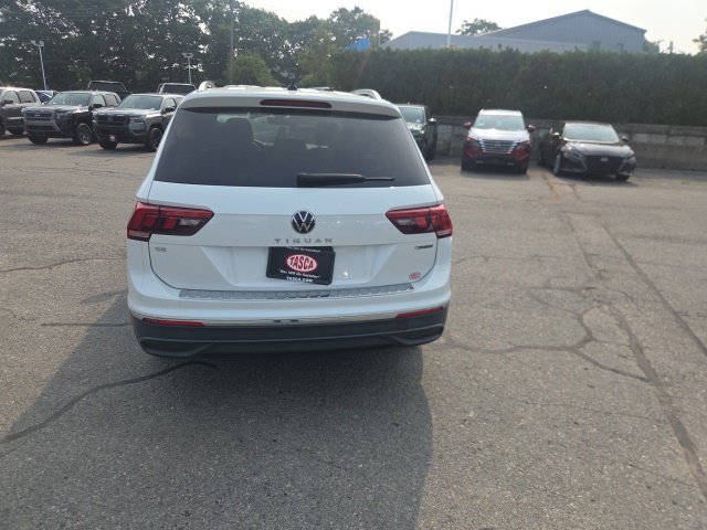 Used 2023 White Volkswagen 2.0T SE image 4