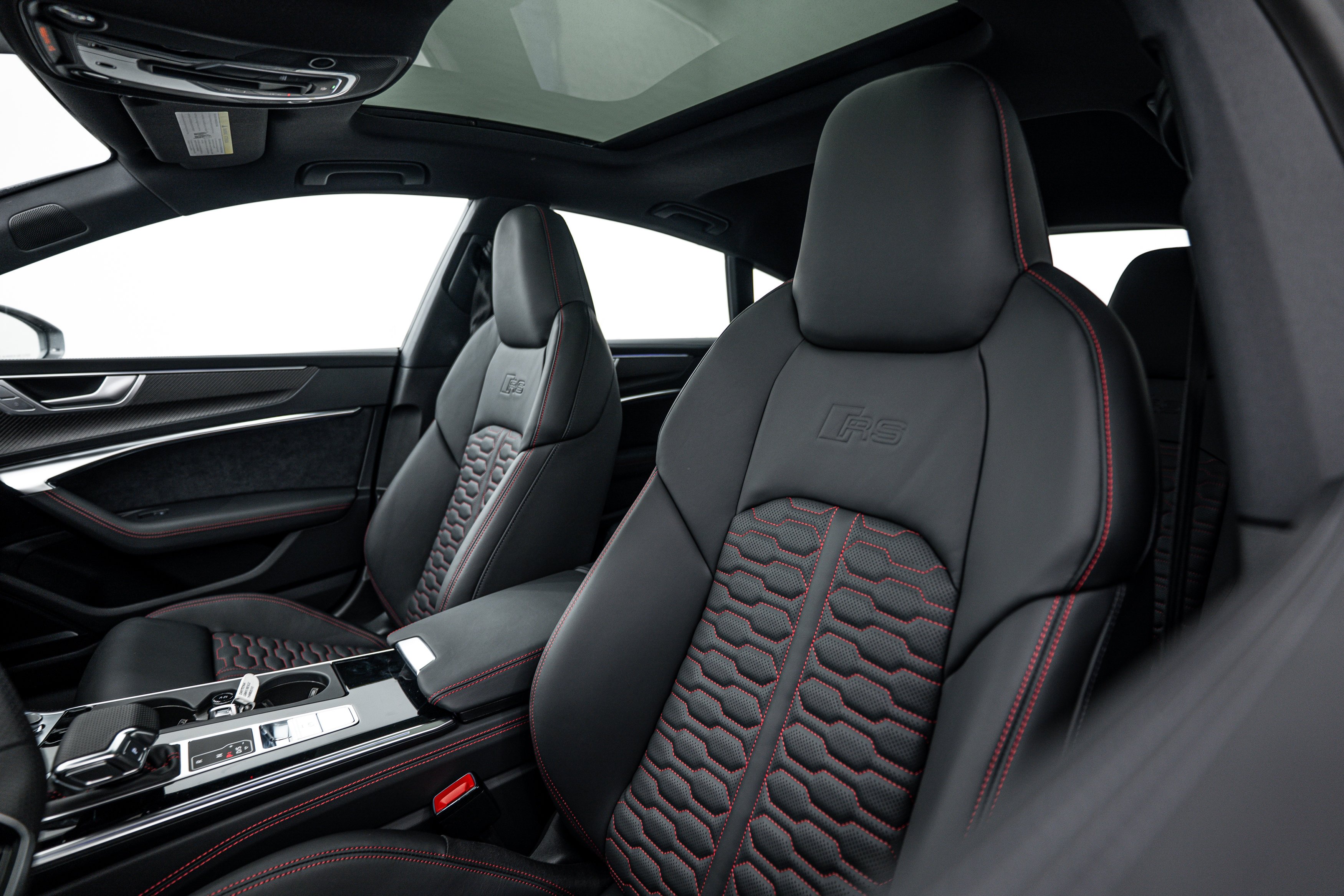 New 2026 Daytona Gray Audi performance image 18