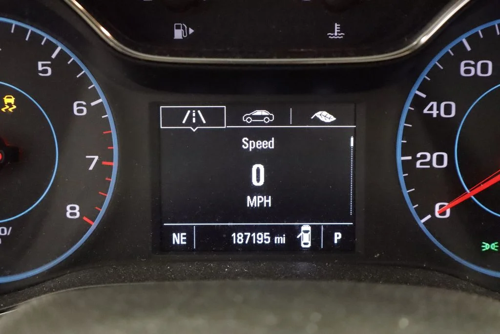 Used 2016 White Chevrolet LT image 25