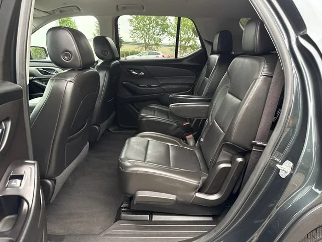 Used 2019 Graphite Metallic Chevrolet LT Leather image 14