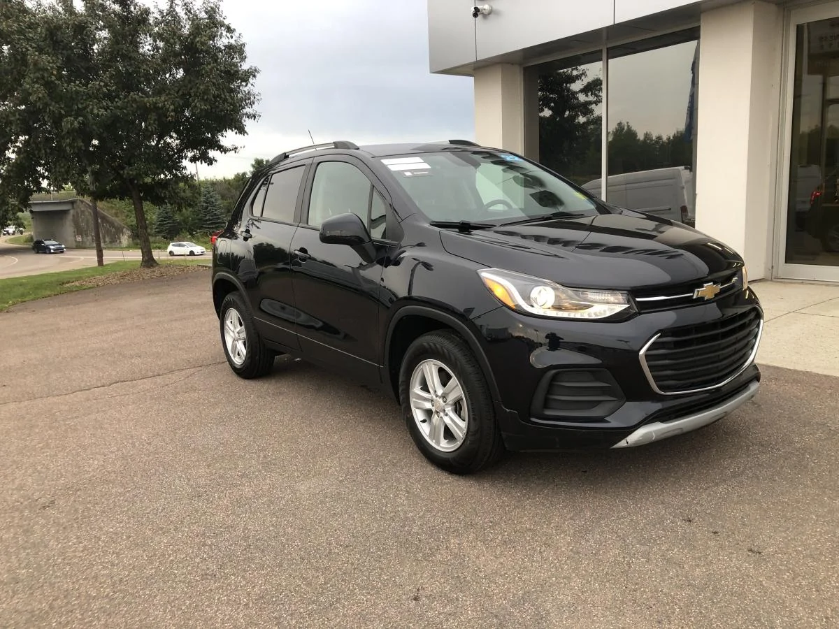 Used 2022 Blue Chevrolet AWD 4dr LT w/ Leather image 3