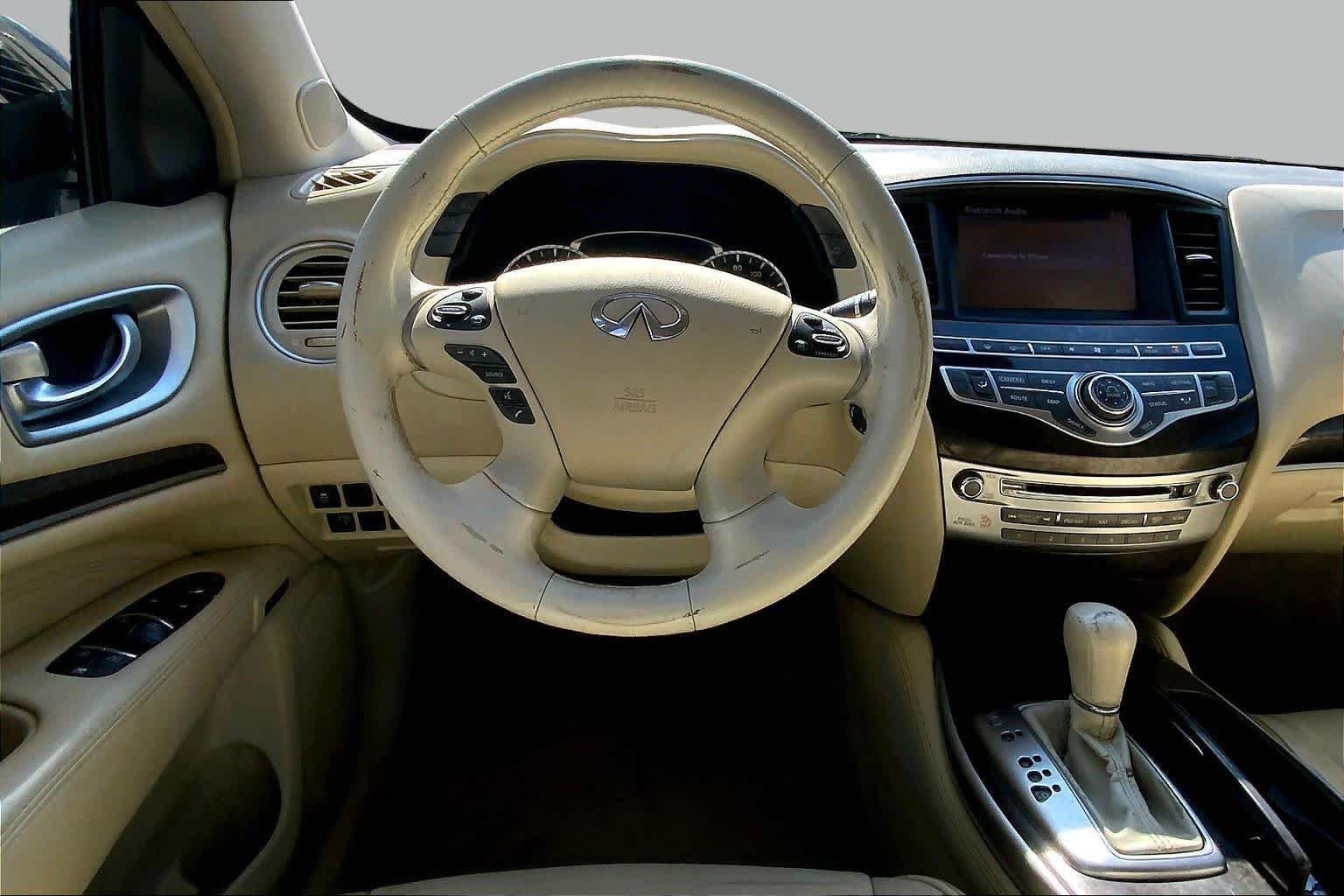 Used 2014 Moonlight White INFINITI  image 5