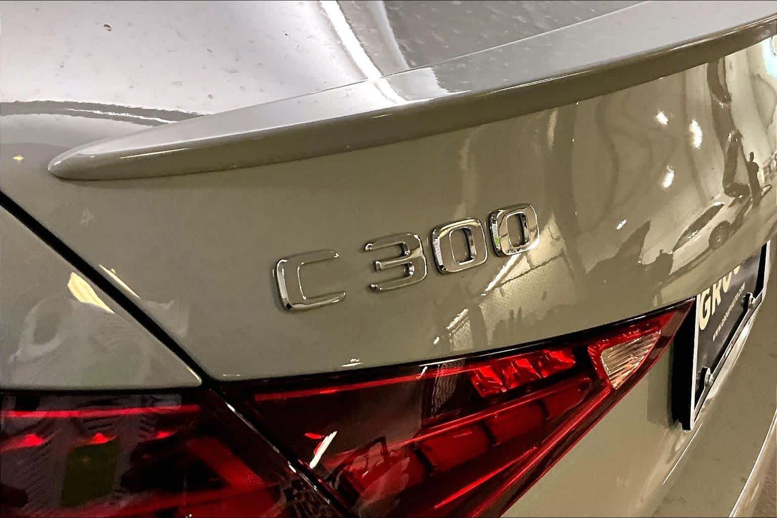 New 2026 MANUFAKTUR Alpine Grey Mercedes-Benz C 300 image 7