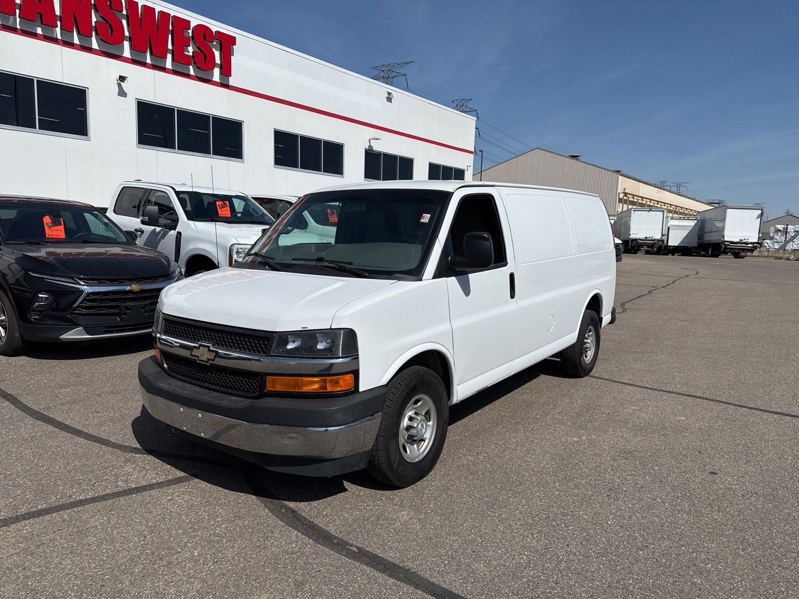 2017 Chevrolet Express 3500 Work Van HD's photo