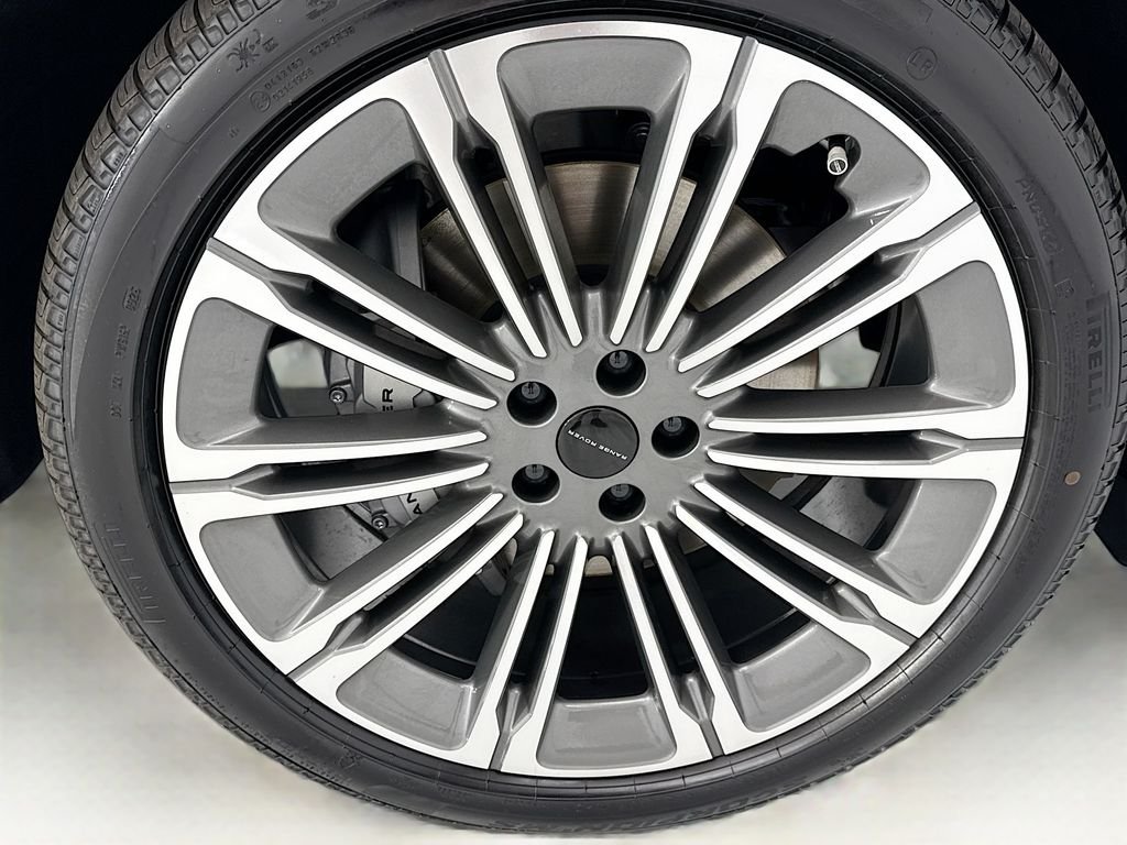 New 2026 Varesine Blue Land Rover SE image 31