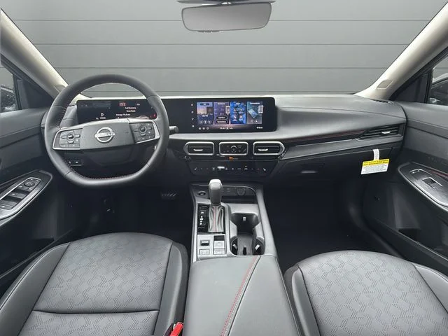 New 2026 Atlantic Gray Metallic / Super Black Two-tone Nissan SR image 13