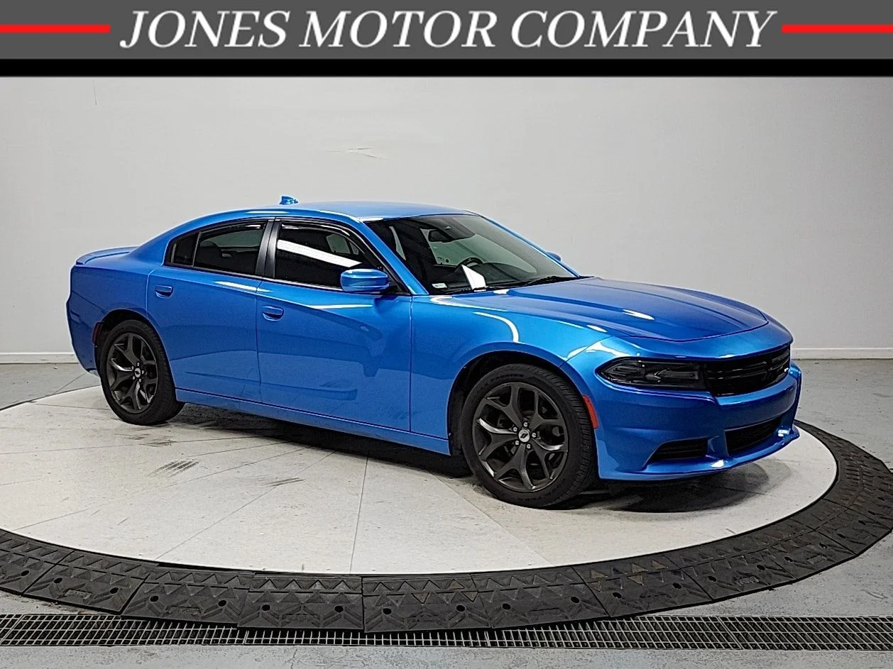 2019 Dodge Charger SXT's photo