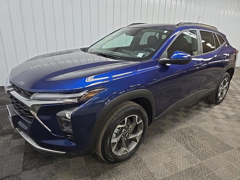 Used 2024 Blue Chevrolet LT image 8