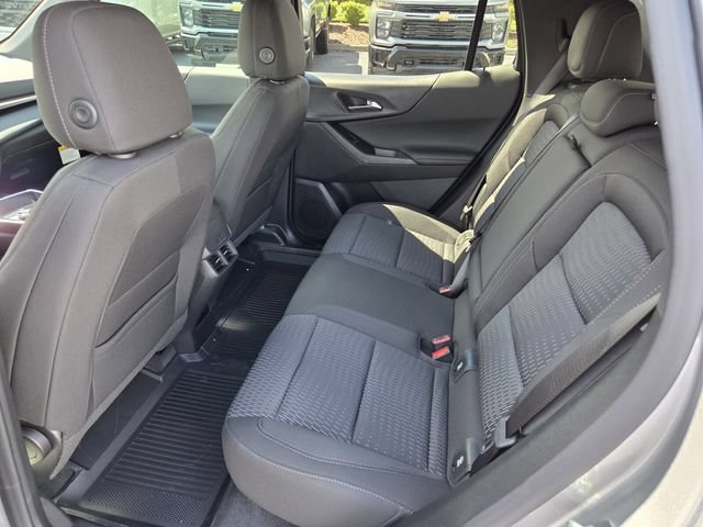 2027 Chevrolet Equinox LT - Photo 7