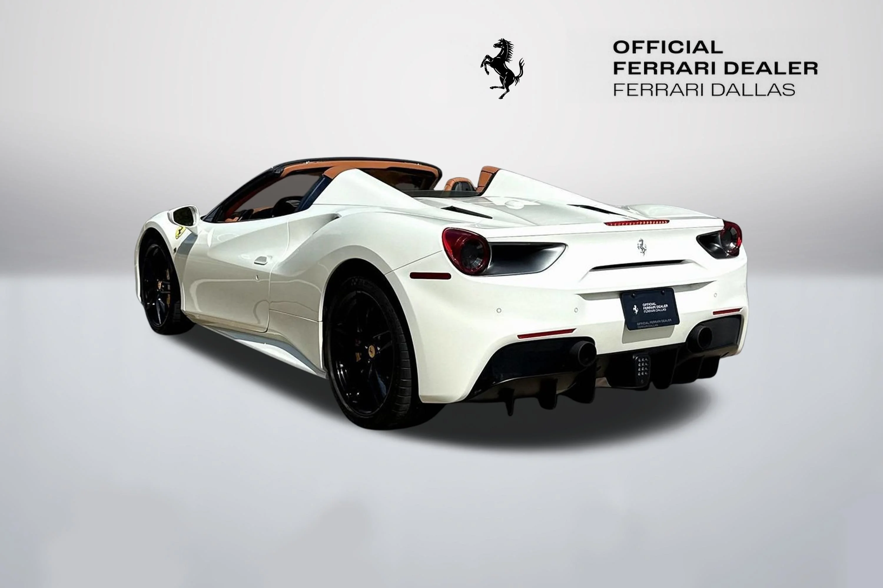 Used 2018 Bianco Avus Ferrari  image 5