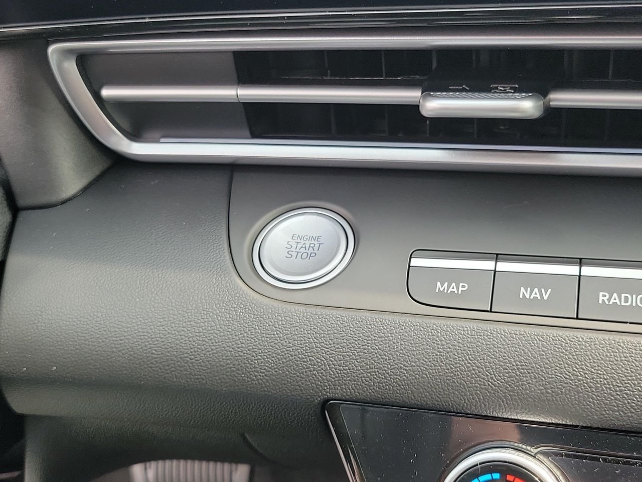 New 2026 Ecotronic Gray Hyundai Limited image 28