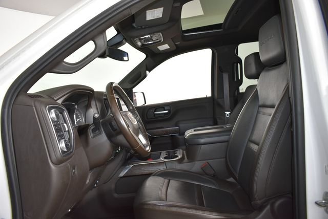 Used 2020  GMC Denali image 27