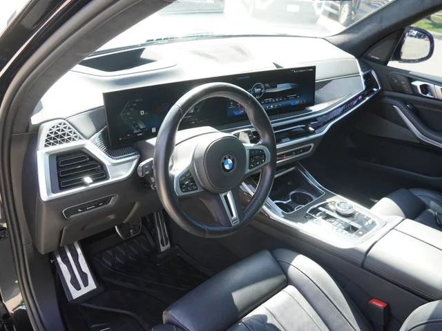 Used 2024 Black BMW M60i image 18