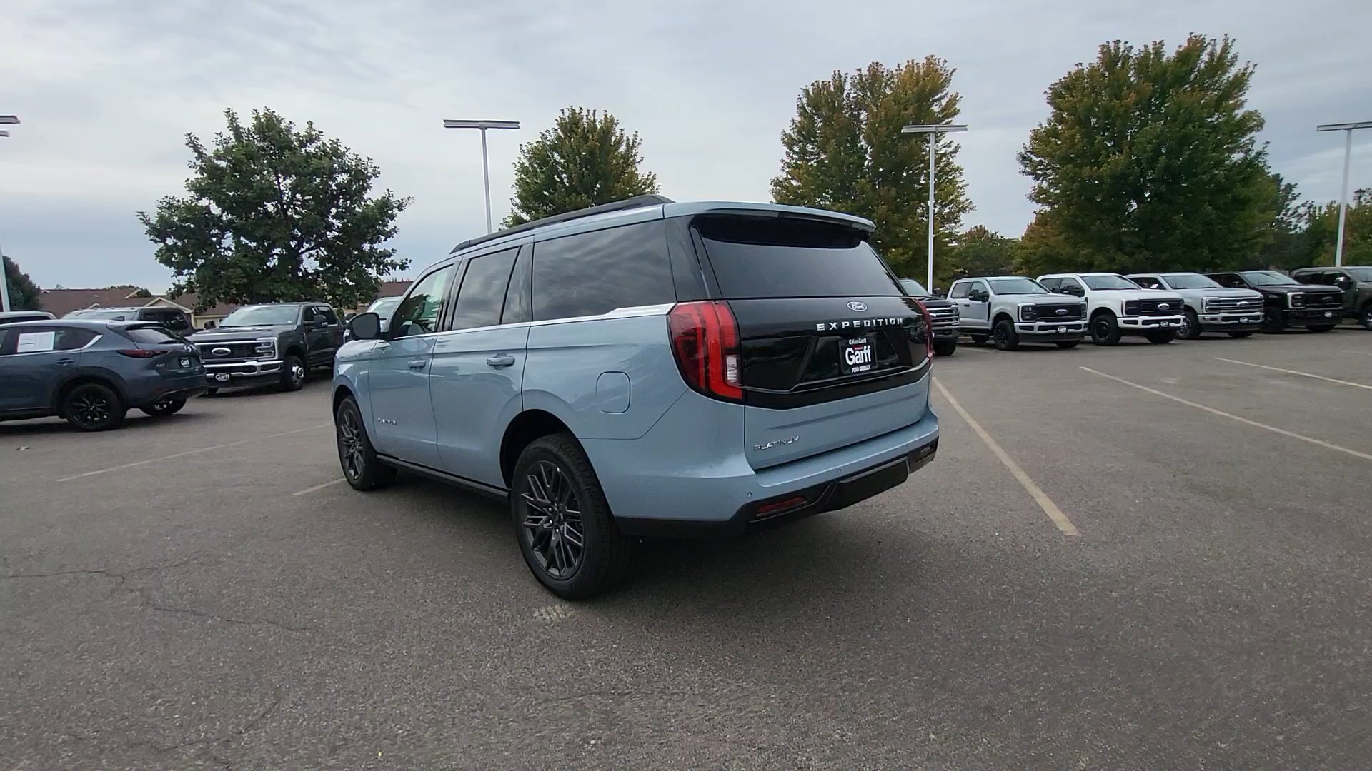 New 2027 Glacier Gray Metallic Tri-Coat Ford Platinum image 3