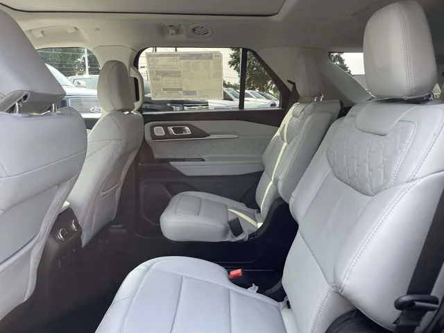 New 2026 Space White Metallic Ford Platinum™ image 13