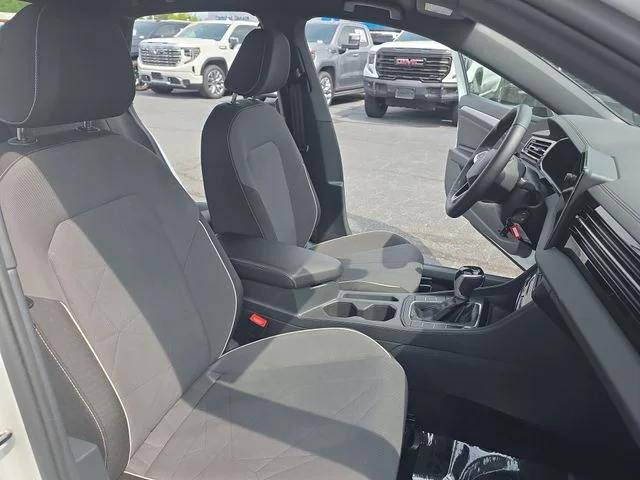 Used 2025 White Volkswagen 1.5T Sport image 11