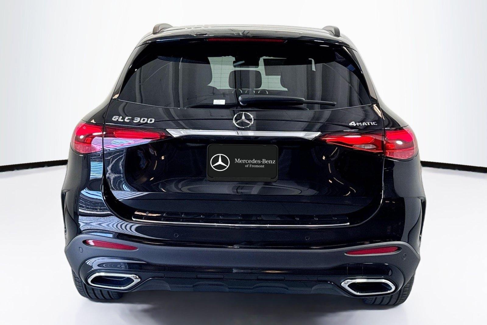 New 2026 Black Mercedes-Benz GLC 300 image 6