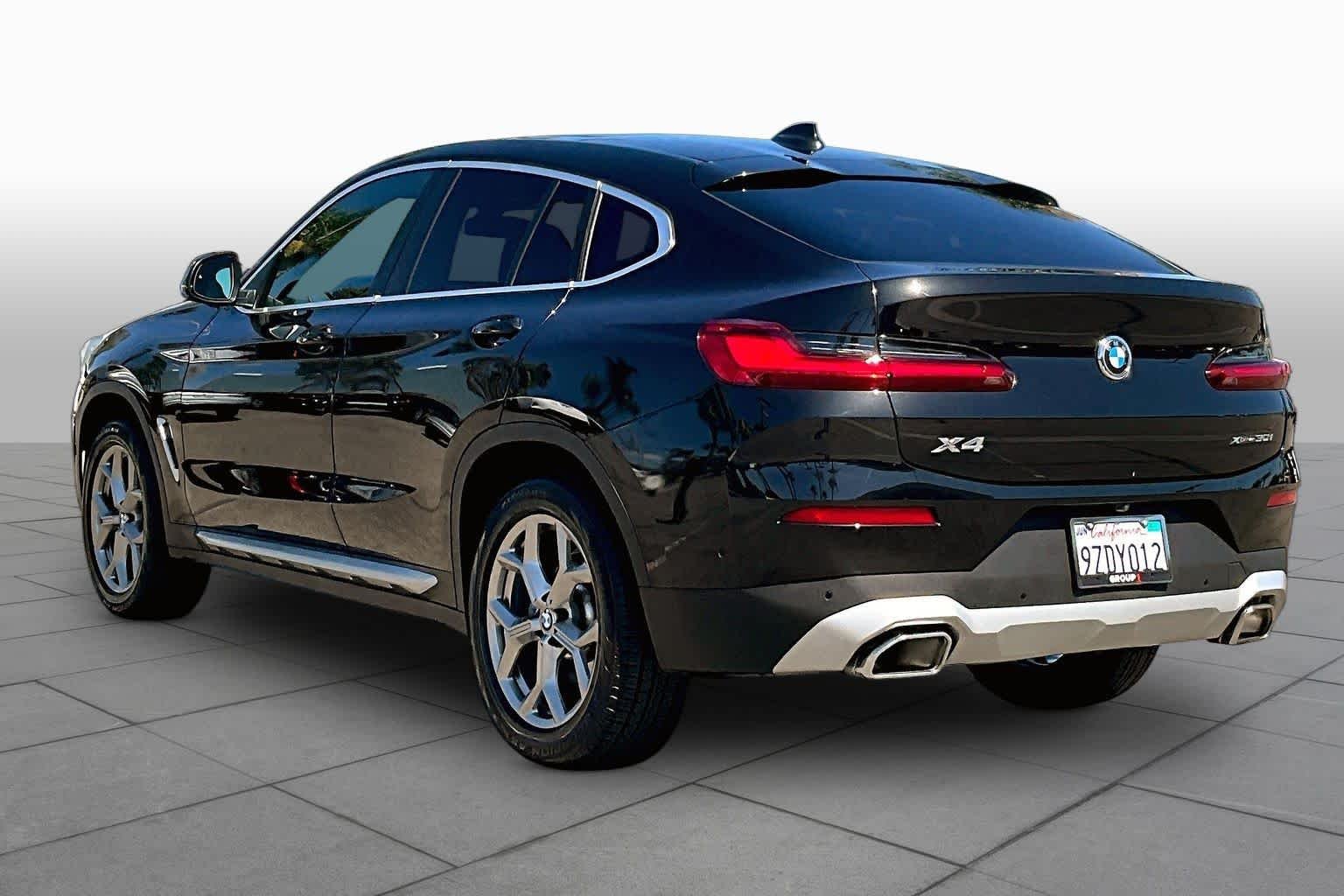 Used 2024 Black Sapphire Metallic BMW xDrive30i image 11