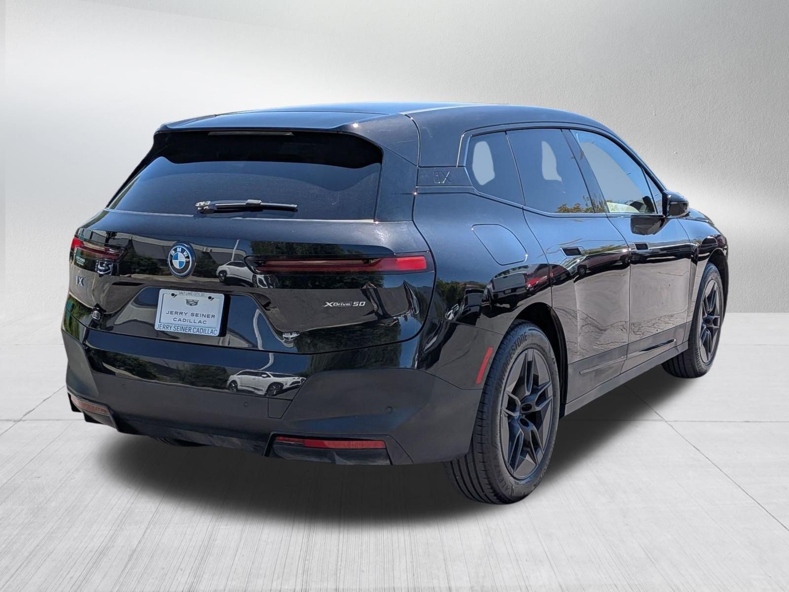 Used 2025 Black BMW xDrive50 image 5