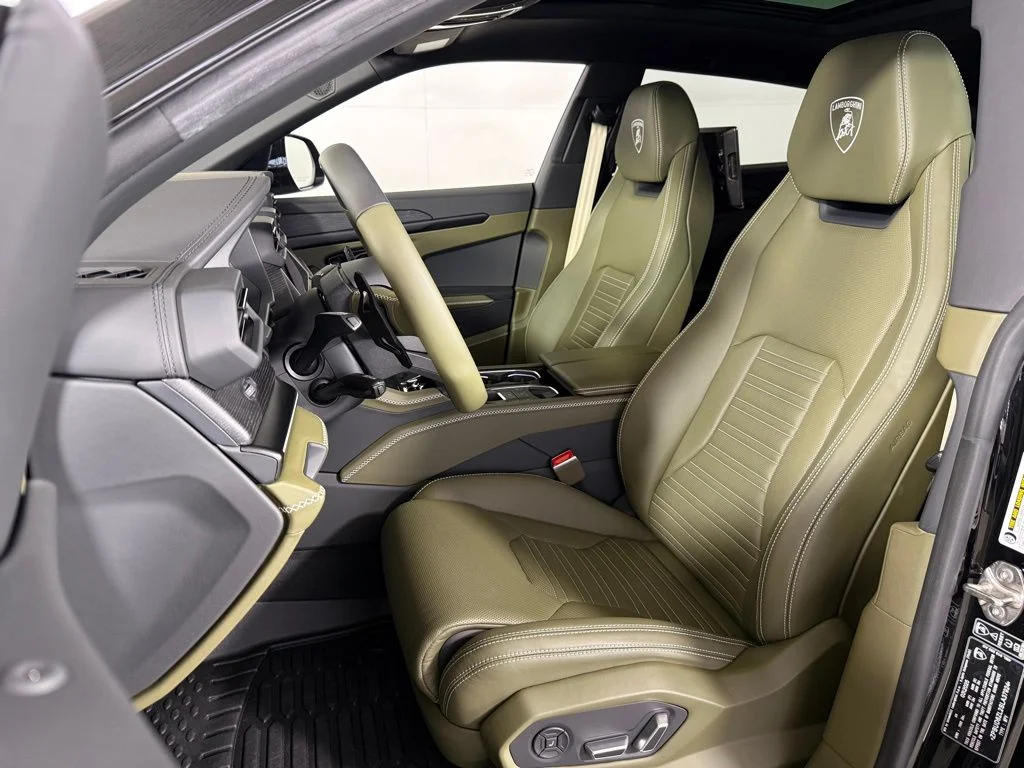 2025 Lamborghini Urus SE - Photo 6
