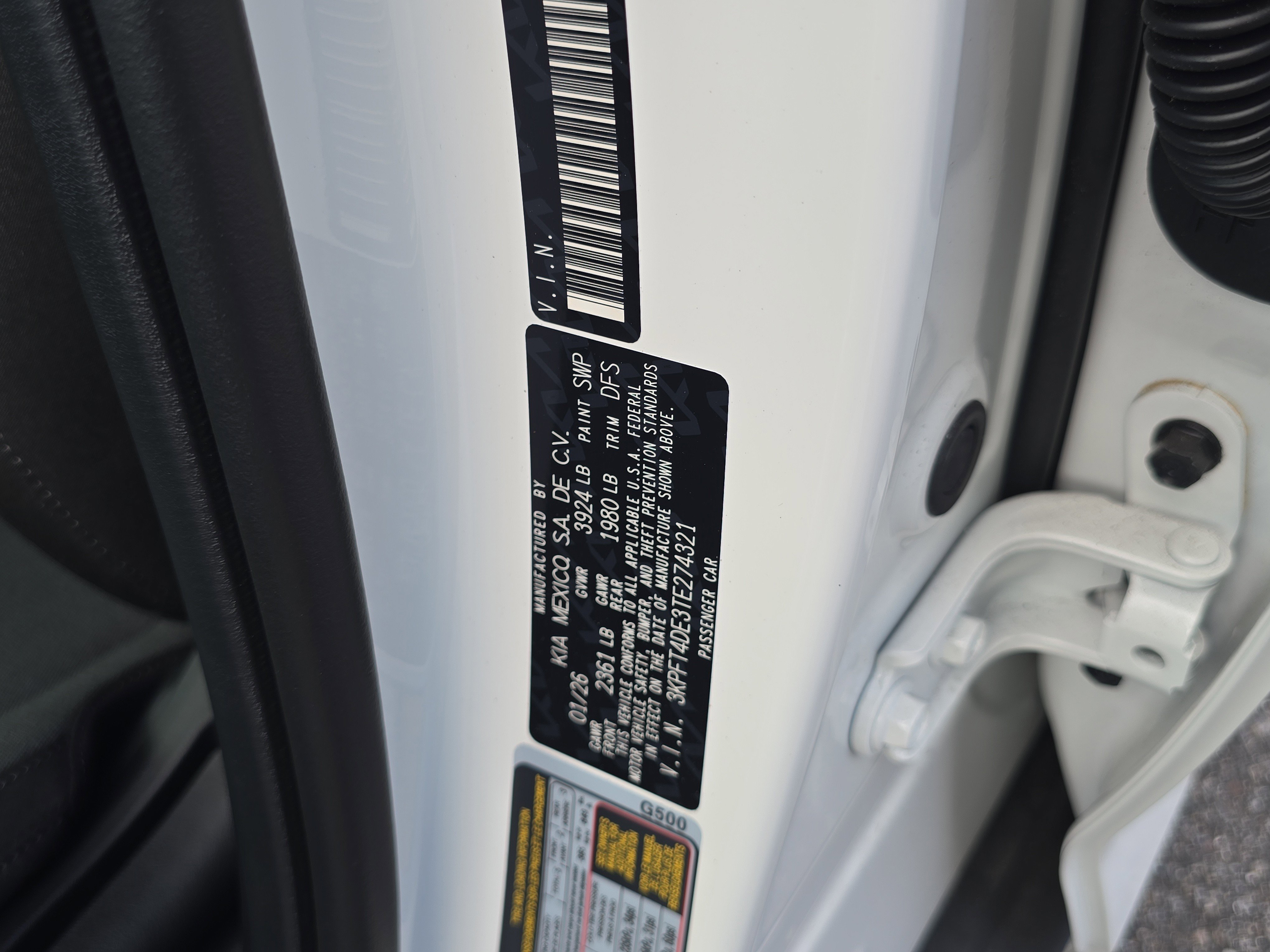 New 2026 Snow White Pearl Kia LXS image 32