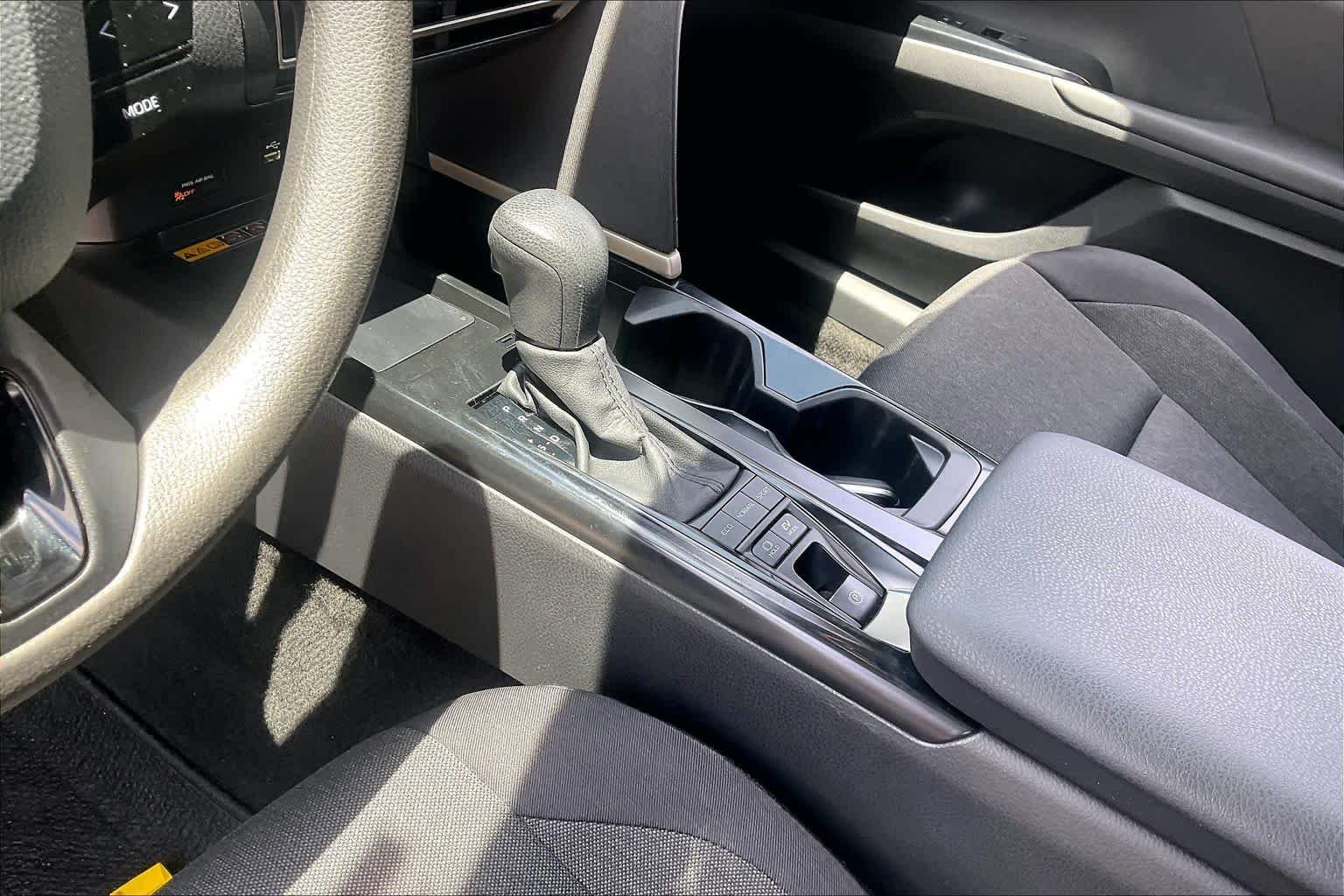Used 2025 Midnight Black Metallic Toyota LE image 16