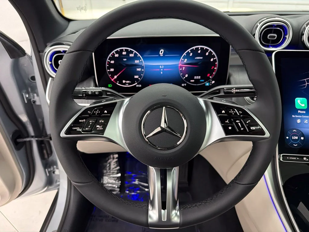 New 2027 Silver Mercedes-Benz GLC 300 image 17
