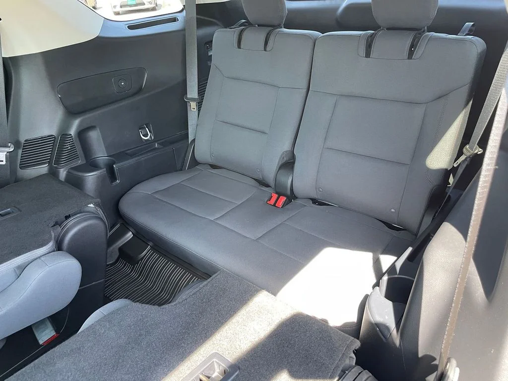 Used 2025 Carbonized Grey Metallic Ford Active image 10