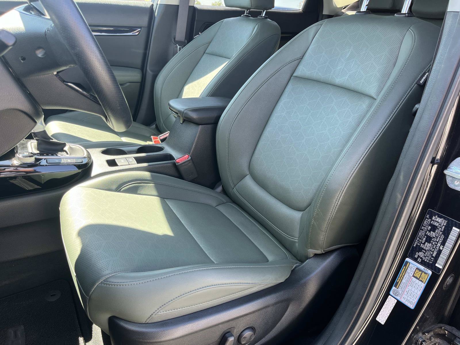Used 2024 Fusion Black Kia SX image 32