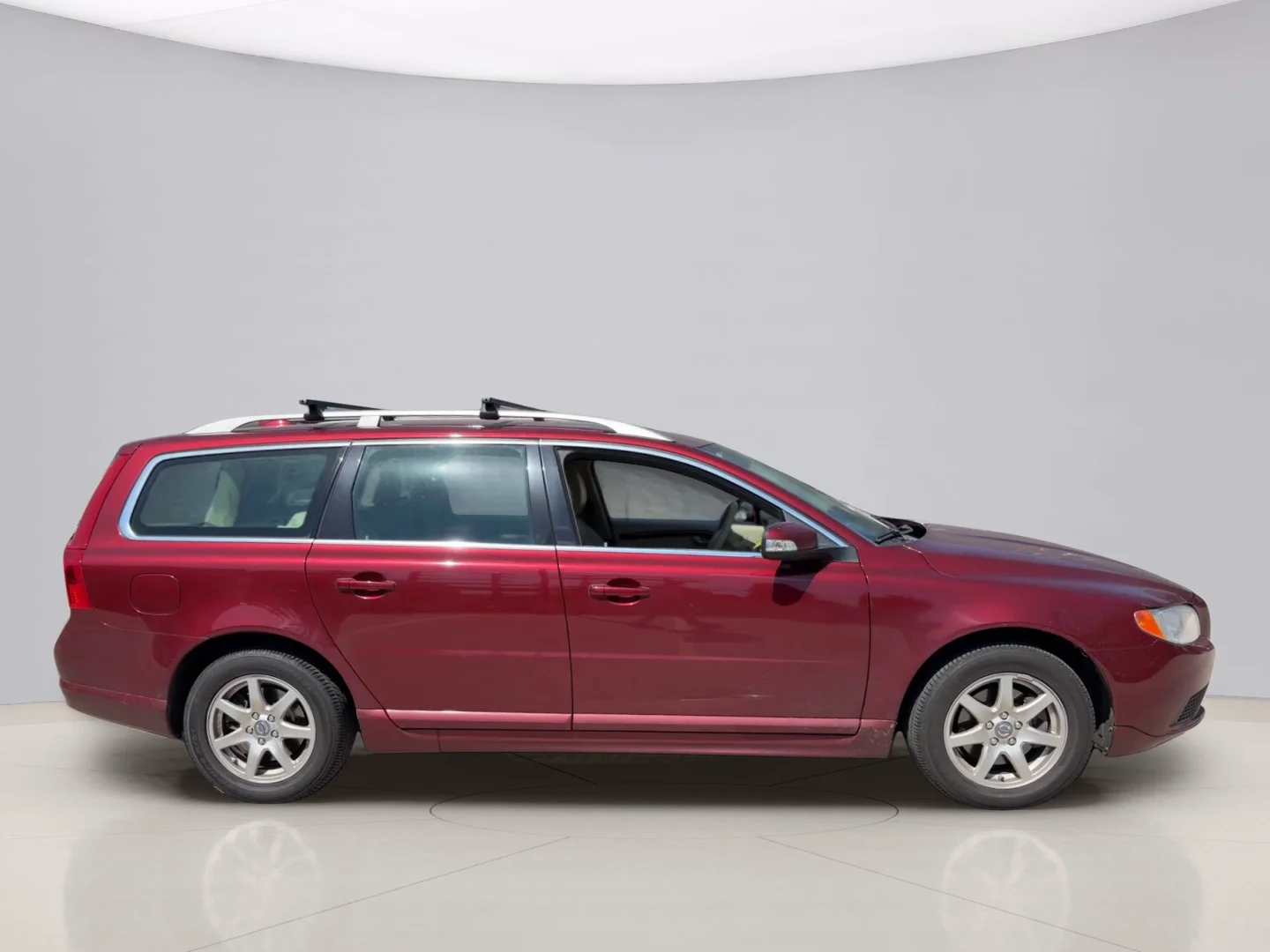 Used 2008 Red Volvo BASE image 6